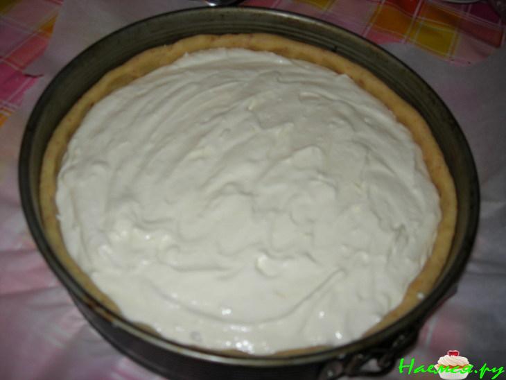 Творожный торт с миндалем и изюмом