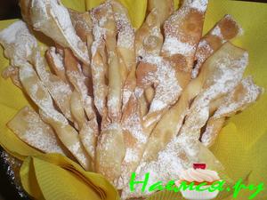 Хворост простой на воде