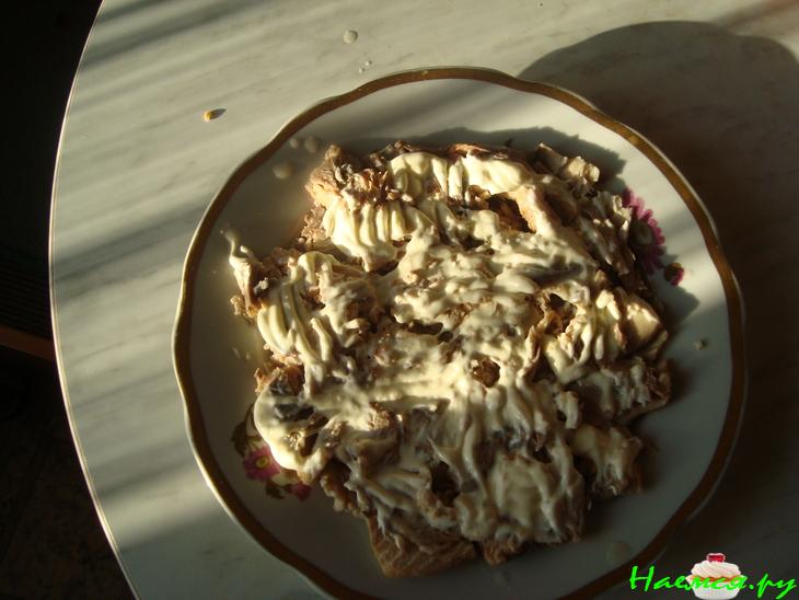 Лосось с грибами и сыром