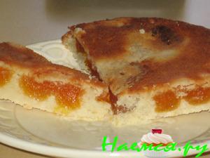 Творожный пирог с курагой