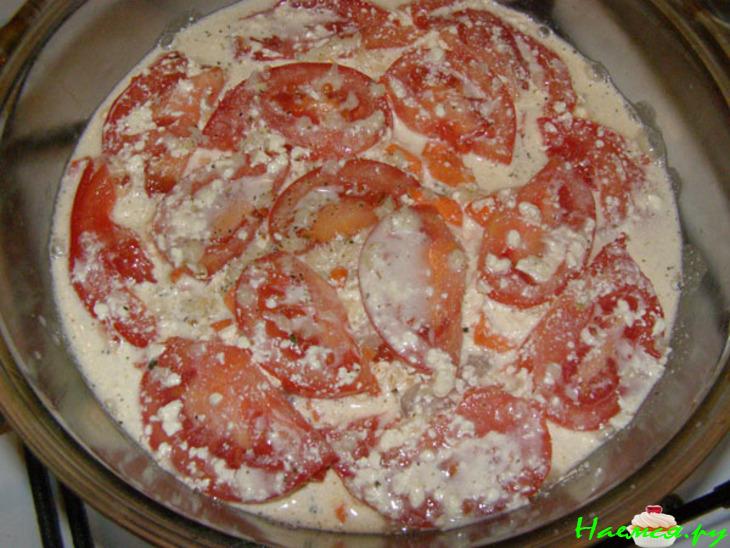 Рыбка с овощами под соусом