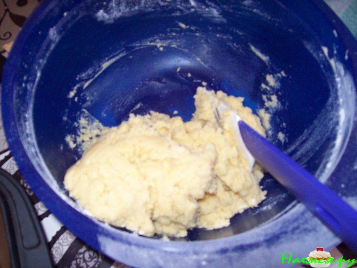 Пирог с ревенем и клубникой Пирог с ревенем и клубникой