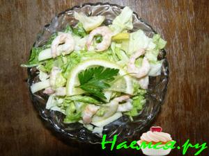 Лёгкий свежий салат с креветками