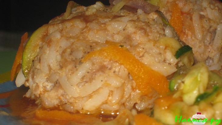 Тефтельки в овощном соусе