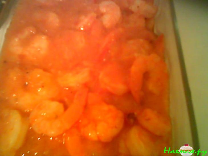 Креветки в изящном томатном соусе