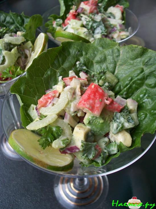 Салат с крабовым мясом в горчично-йогуртовой заправке Салат с крабовым мясом в горчично-йогуртовой заправке