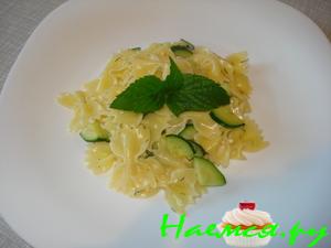 Лапша с кабачками в сливках