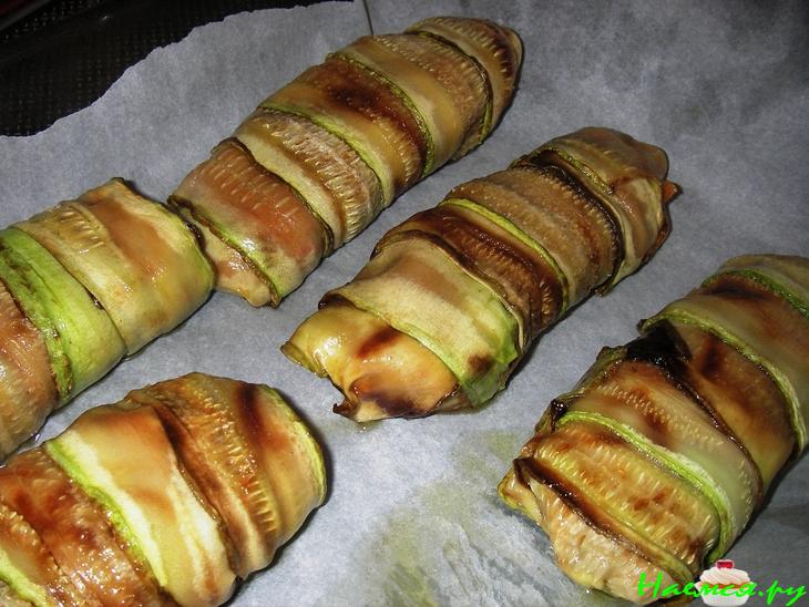 Тилапия запеченная с кабачками и соусом из айвы Тилапия запеченная с кабачками и соусом из айвы