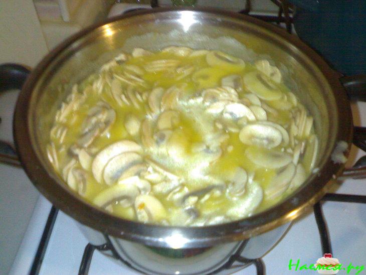 Нежный грибной крем-суп (желтенький) Нежный грибной крем-суп (желтенький)