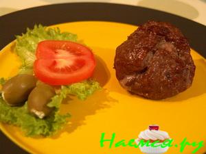 Муссака из говядины с белым сухим вином