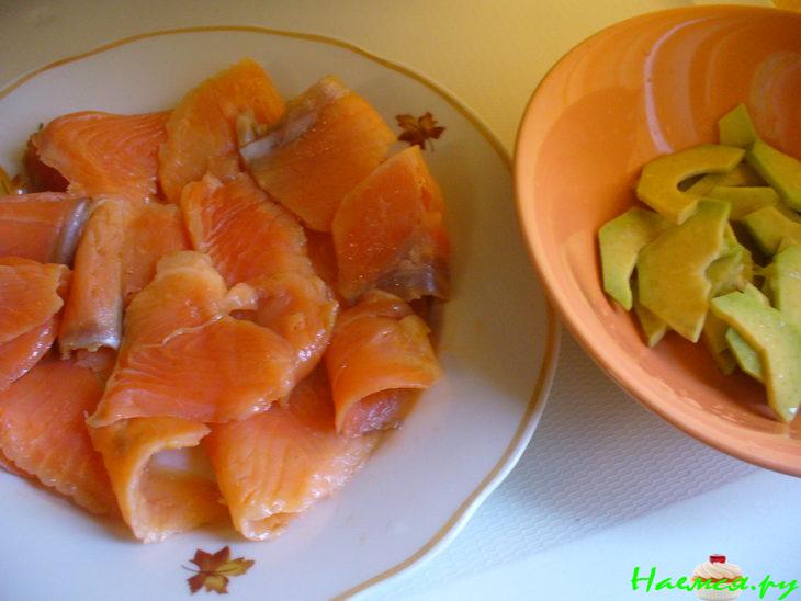 Закуска из Лосося с Авокадо и Тархуном