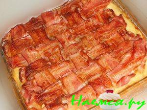 Картофельный пирог под беконовым ковриком Картофельный пирог под беконовым ковриком
