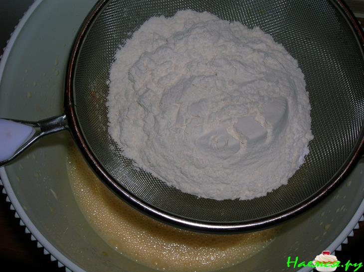 Маковый пирог с ярко выраженным лимонным вкусом