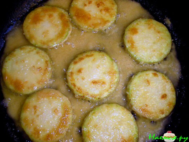 Острая закуска с кабачками 