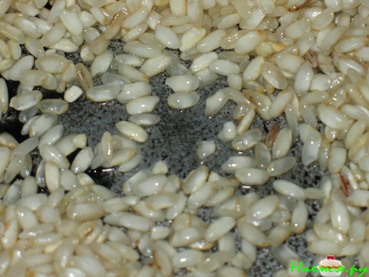 Средиземноморская запеканка из риса с баклажанами