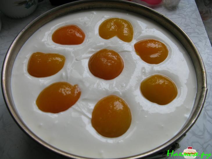 Творожный пирог с абрикосами