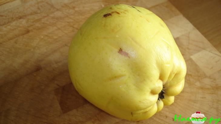 Мясо, запечённое в сметане с айвой Мясо, запечённое в сметане с айвой