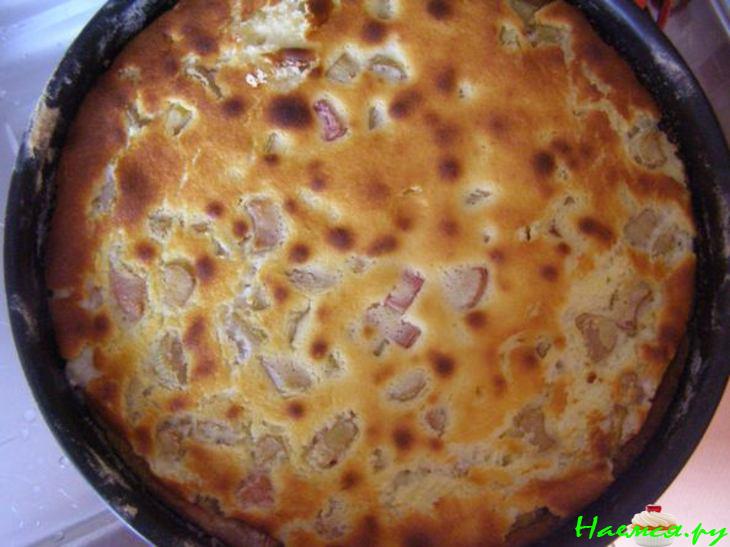 Ревеневый пирог с творогом и безе