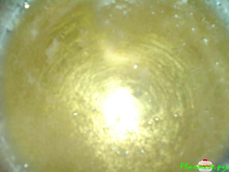 Тортики-малышки с ананасом под ананасовой карамелью Тортики-малышки с ананасом под ананасовой карамелью