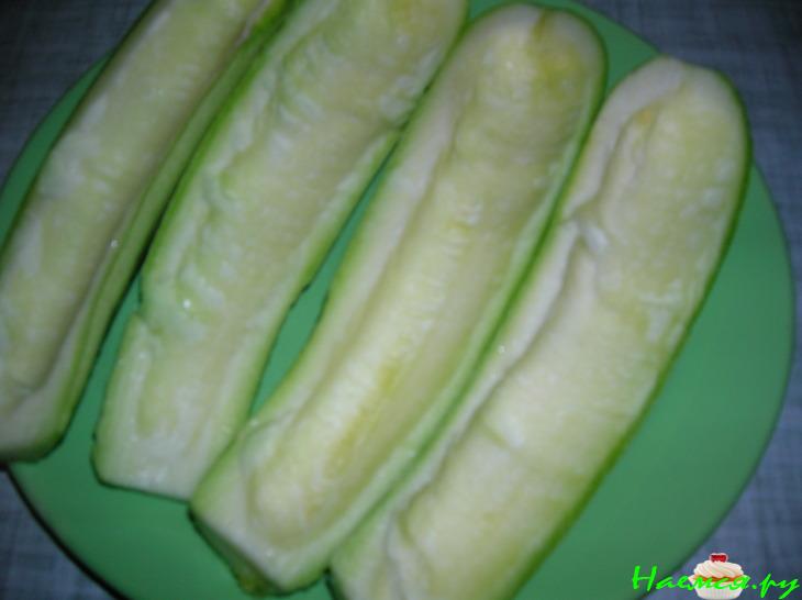 Кабачки фаршированные по-болгарски