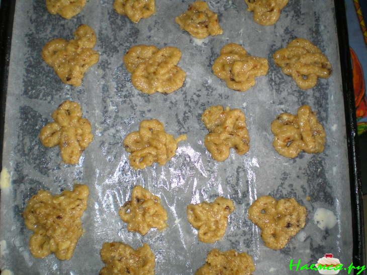 Печенье на кефире с вареньем в кунжуте