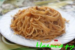 Паста с томатно-мясной подливой