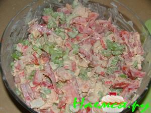 Салат с крабовыми палочками