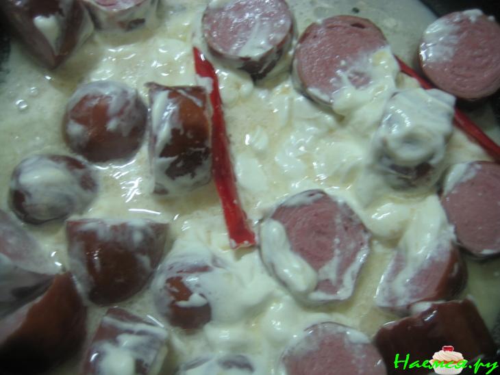 Сардельки под соусом Сардельки под соусом
