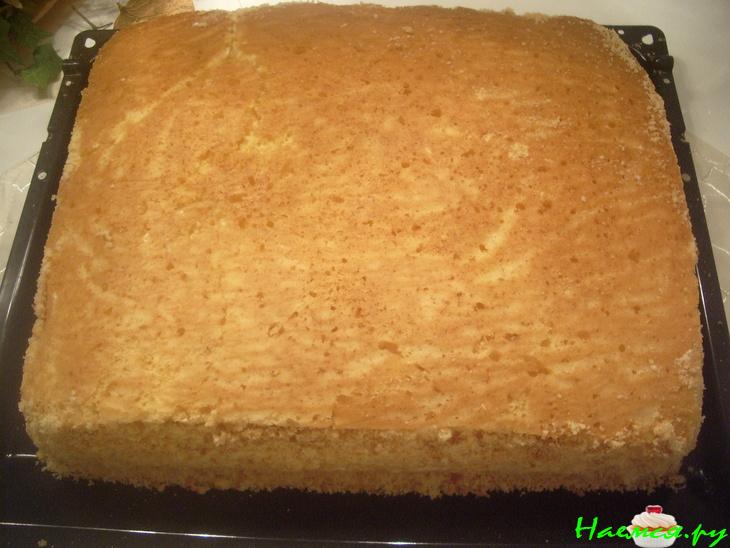 Праздничный детский торт 'WINX' с украшениями из мастики