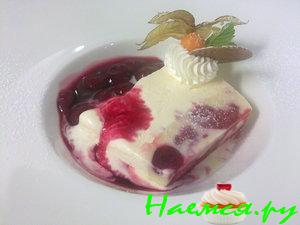 Парфе - Parfait с ягодной начинкой