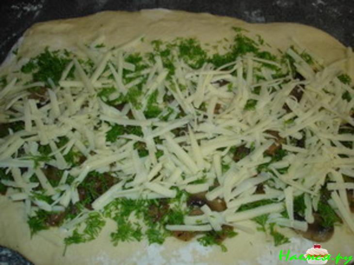 Пирог-бриошь с грибами