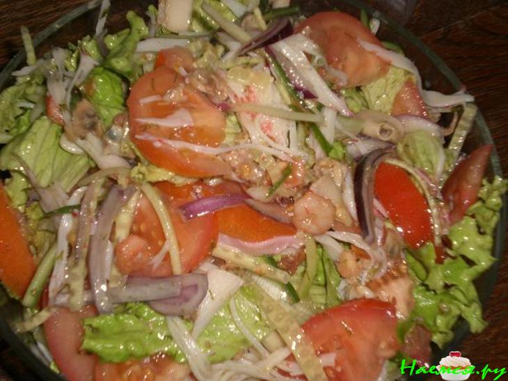 Салат с морепродуктами Салат с морепродуктами