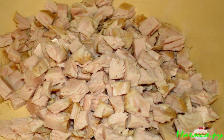 Салат по-итальянски из курицы с тунцом