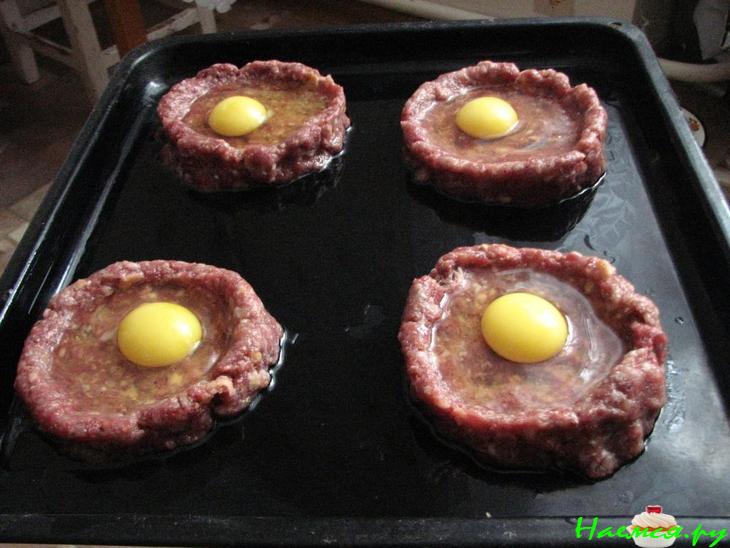 "Гнездышки" из фарша