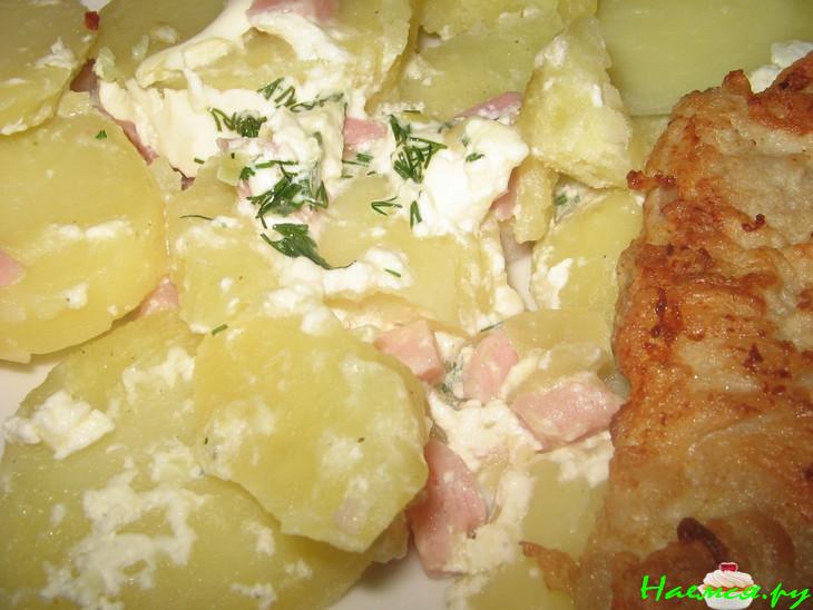 Картофель запеченный со сметаной