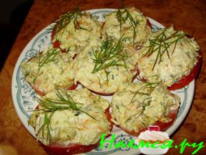 Фаршированные помидоры с мивиной