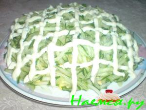 Салат "Нежный" со свежим огурцом
