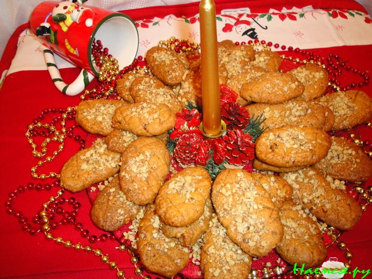 "Меломакарона" (рождественское медовое печенье)