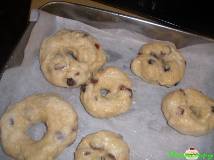 Бейгель с клюквой, кривенький, но жутко вкусный! Бейгель с клюквой, кривенький, но жутко вкусный!