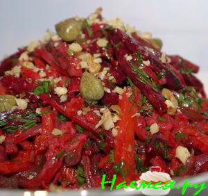 Овощной салат-гарнир с горчично-хреновой заправкой