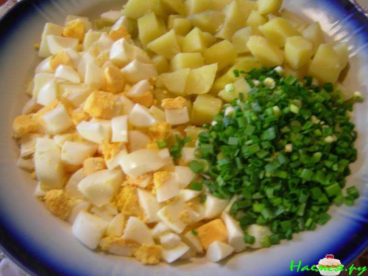 Теплый салат с грибами