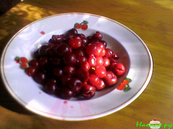 Пирог с вишней и творогом Пирог с вишней и творогом