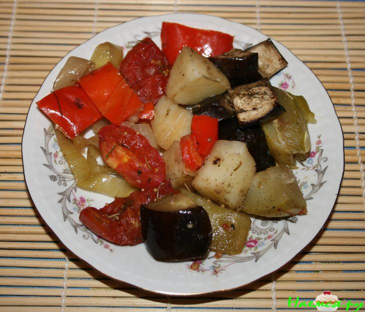 Запеченные овощи с розмарином Запеченные овощи с розмарином