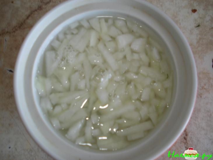 Салат из сельдерея с тунцом