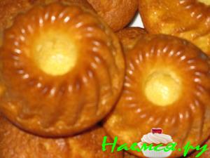 Пудинговые маффины с вишенкой