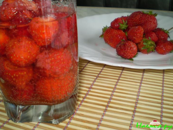 Крюшон из клубники Крюшон из клубники