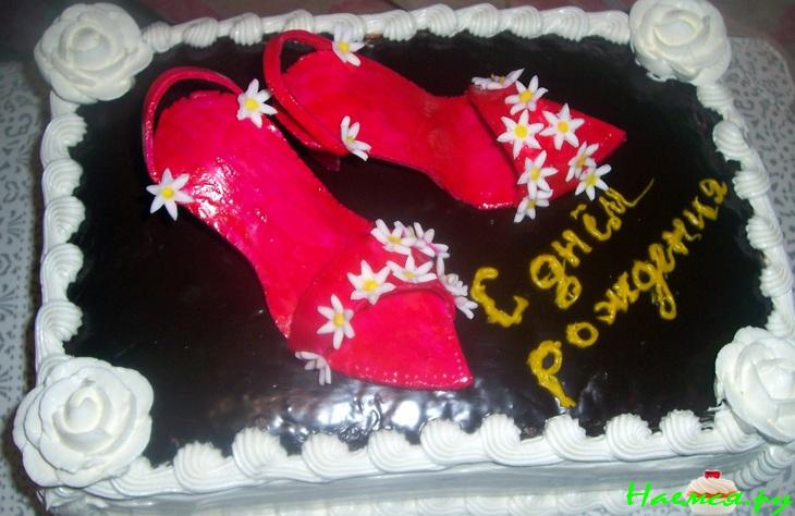Торт ко дню рождения "Туфельки"