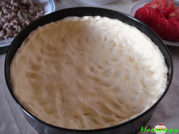 Киш с фаршем и овощами