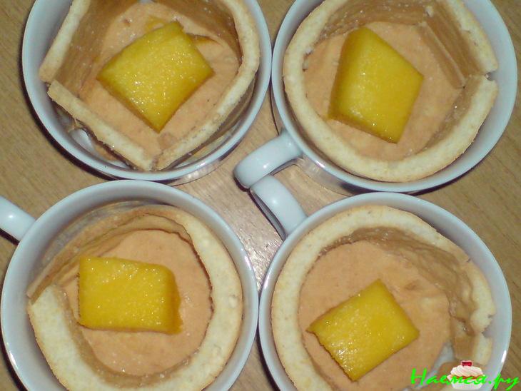 Пирожные с творожно-манговым кремом
