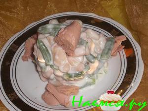 Фасолевый салатик с тунцом